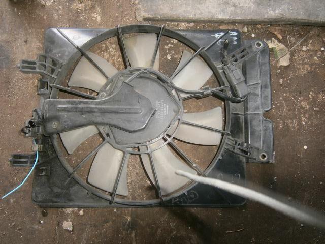 Диффузор радиатора Хонда СРВ в Ленске 24032
