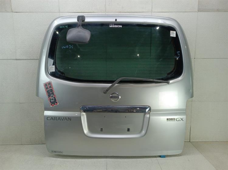 Дверь задняя Nissan Caravan