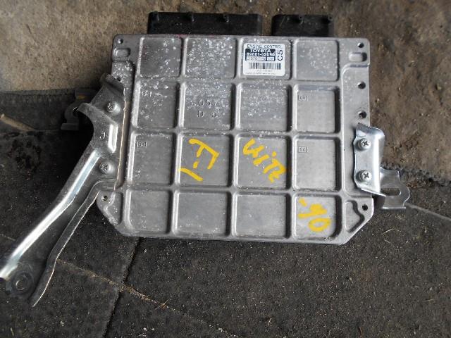 Блок управления ДВС Тойота Витц в Ленске 695662